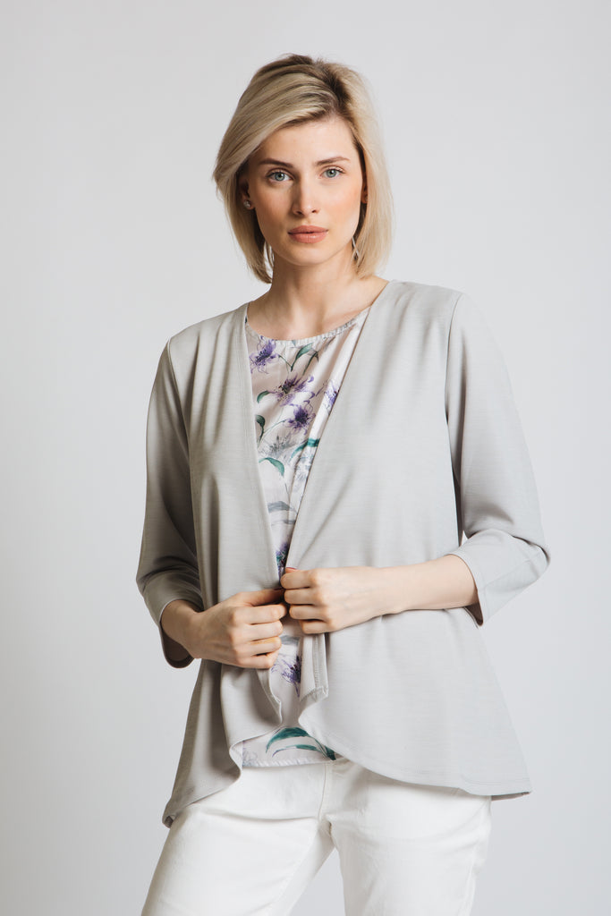 Draped crepe jersey cardigan with printed satin front panel insert. 3/4 sleeve, Classic fit